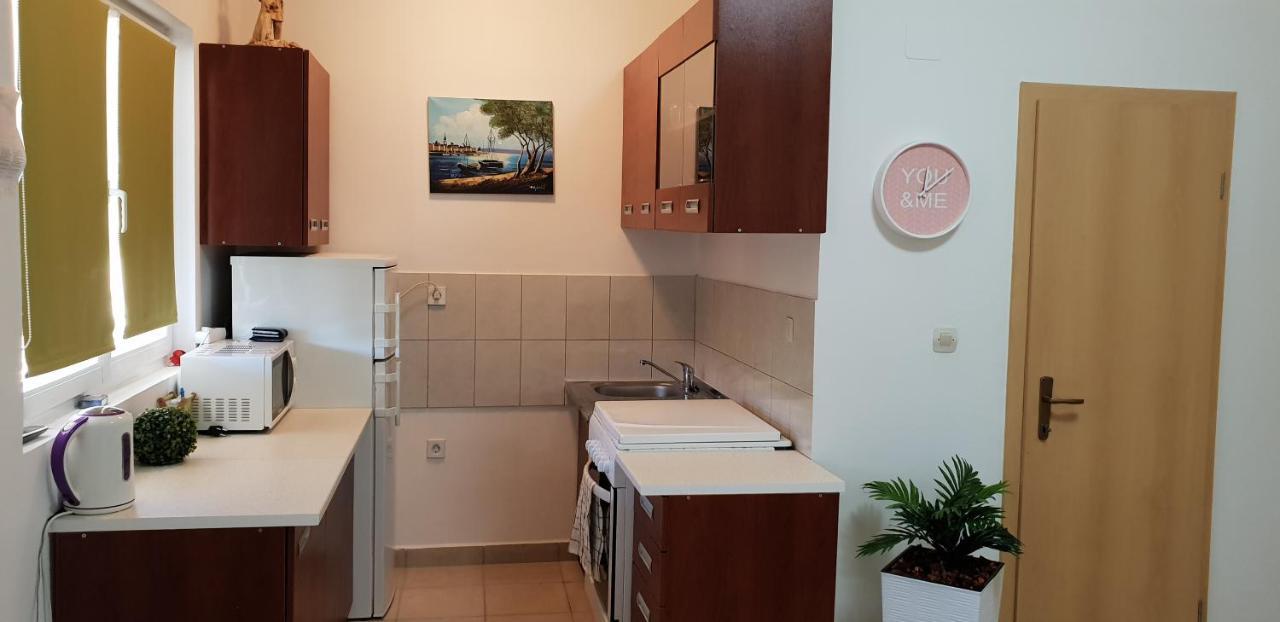 Apartmani Samanta Vir Exterior foto